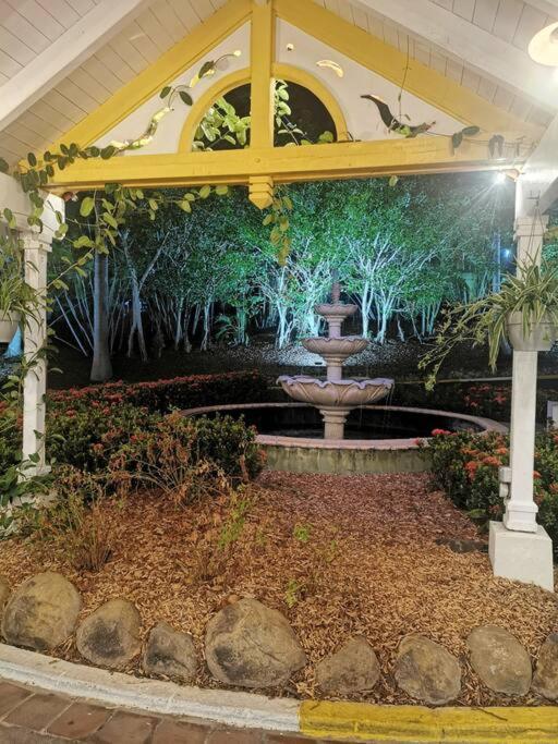 Appart T3 Village Vacances Sainte-Anne Courcelles Luaran gambar